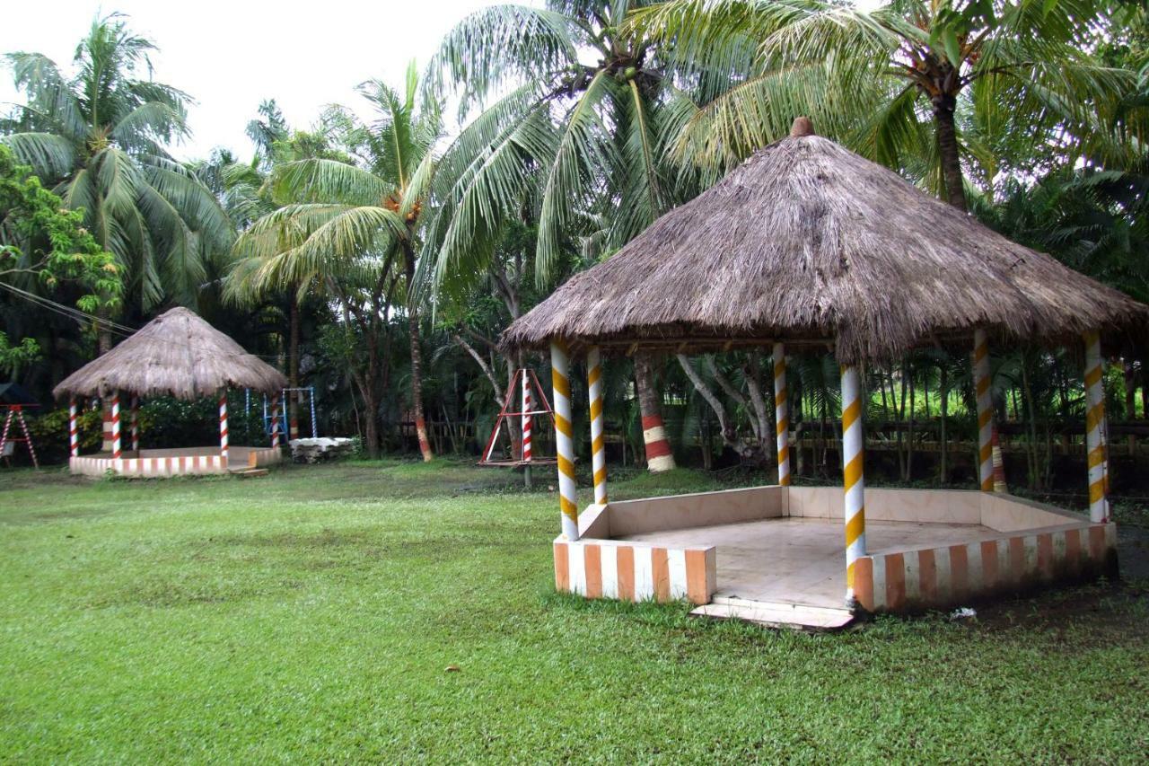 Palm Village Resort Kolkata Luaran gambar
