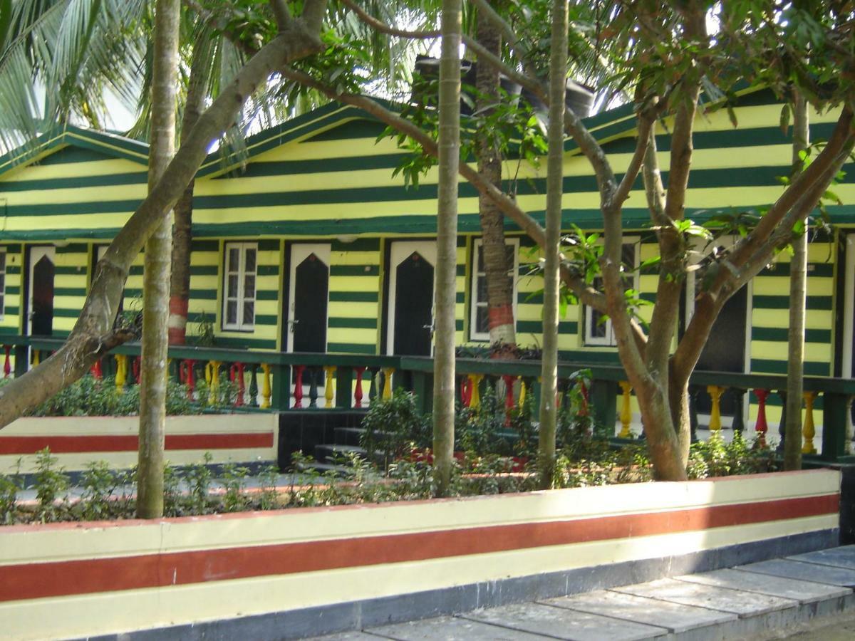 Palm Village Resort Kolkata Luaran gambar