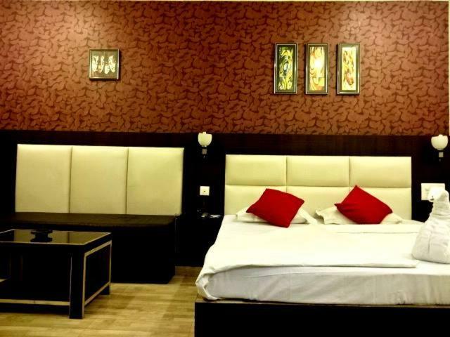 Palm Village Resort Kolkata Luaran gambar