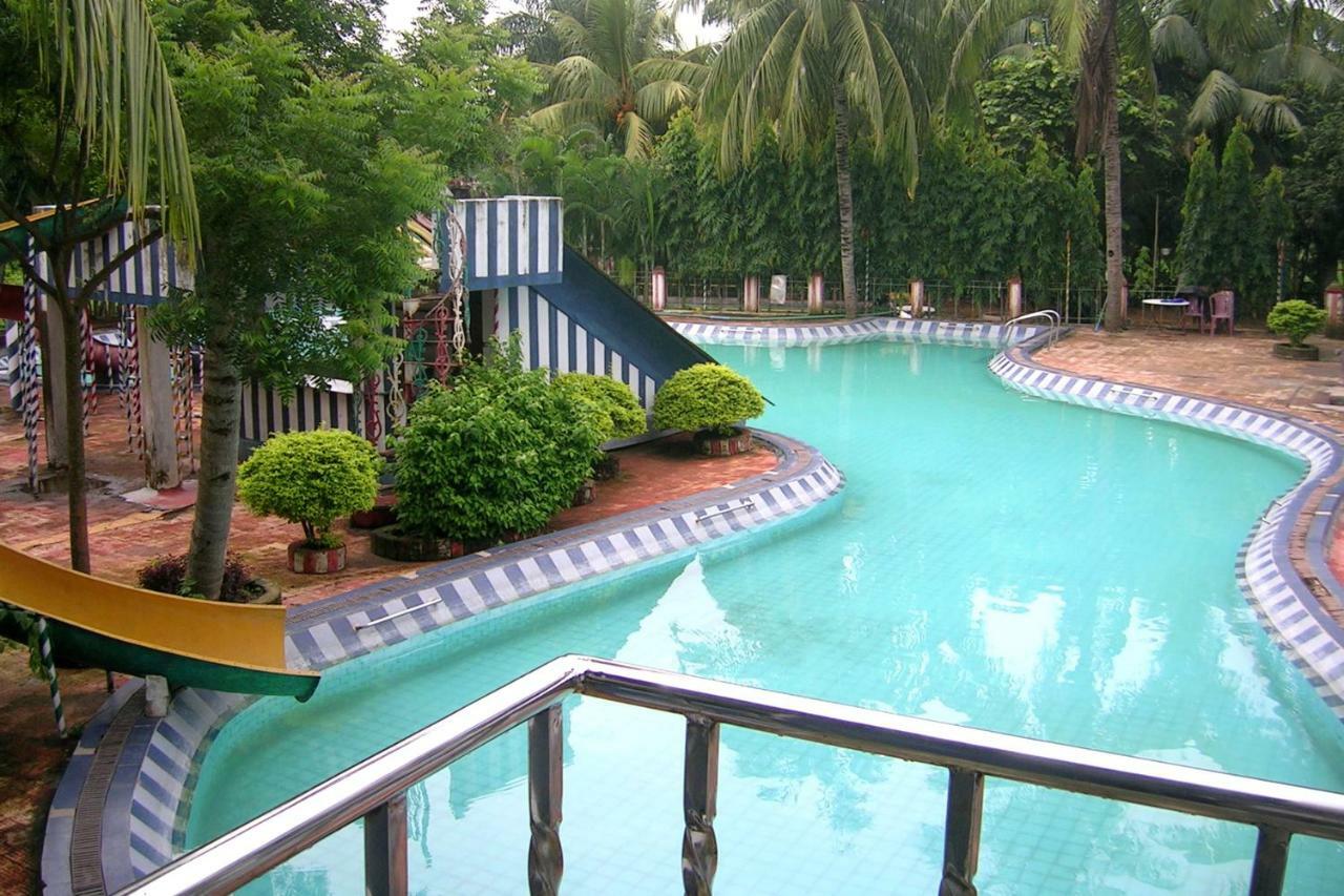 Palm Village Resort Kolkata Luaran gambar