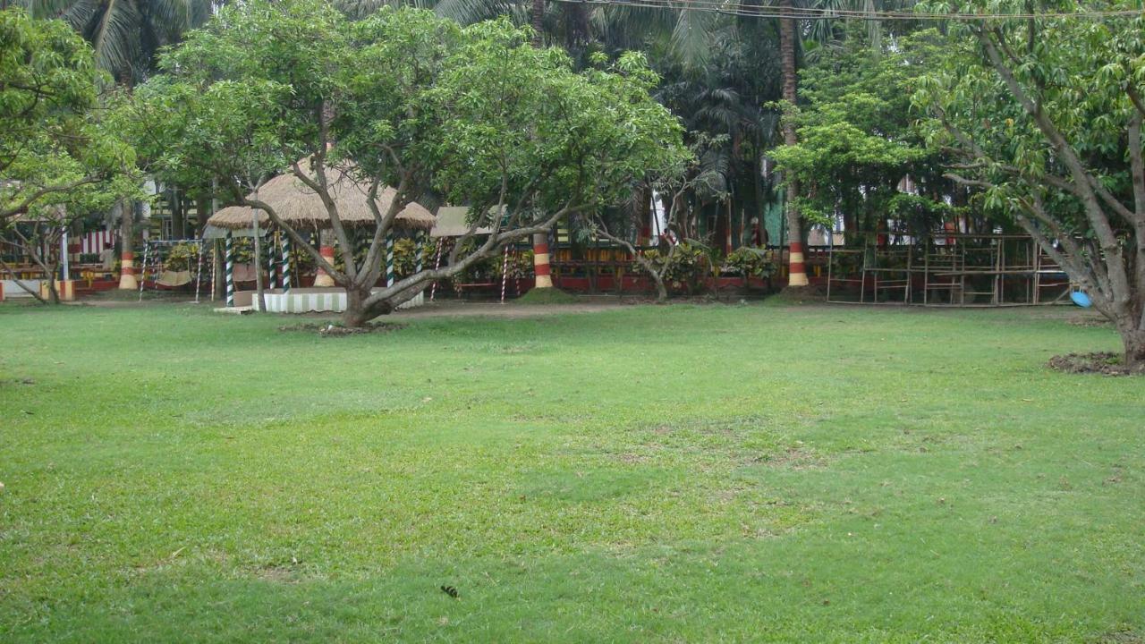 Palm Village Resort Kolkata Luaran gambar