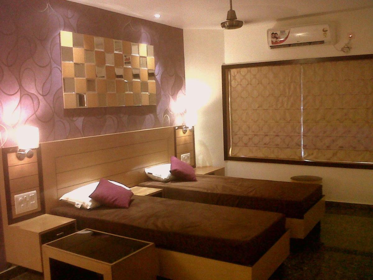 Palm Village Resort Kolkata Luaran gambar